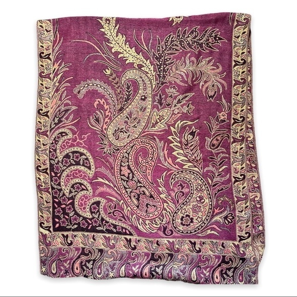 Paisley Print Metallic Gold and Magenta Tasseled Shawl - Picture 4 of 13